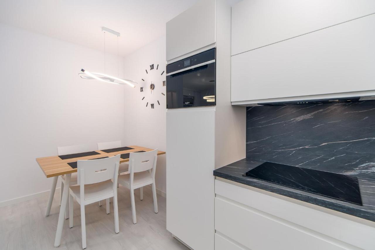 Faro Apartamenty Nadmorskie Tarasy Spa Przy Latarni I Molo Baseny, Sauny, Fitness I Parking W Cenie Kołobrzeg Eksteriør bilde